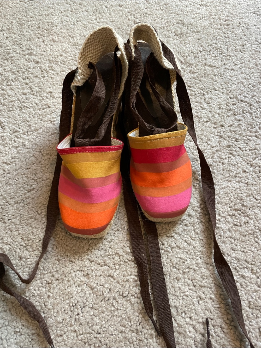 Joan & David Womens Striped Espadrille Sandals in Pink, Orange & Yellow